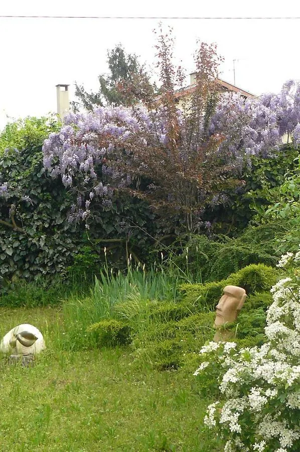 Au The A La Menthe Bed & Breakfast Romans-sur-Isère